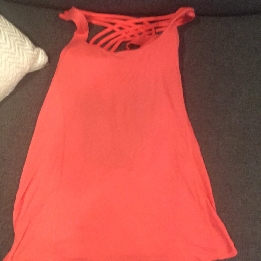 Lululemon tank with built in bra